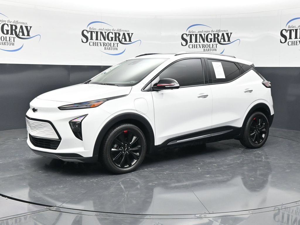 Used 2023 Chevrolet Bolt EUV Premier w/ Sun & Sound Package FWD image 4