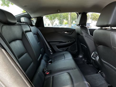 Used 2024 Chevrolet Malibu LT FWD image 30