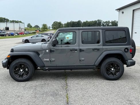 Used 2019 Jeep Wrangler Unlimited Sport S AWD/4WD image 4