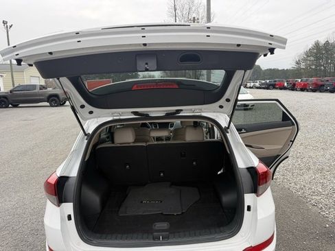 Used 2017 Hyundai Tucson SE Plus image 11