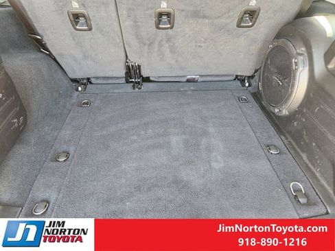 Used 2022 Jeep Wrangler Unlimited Rubicon w/ Cold Weather Group image 34