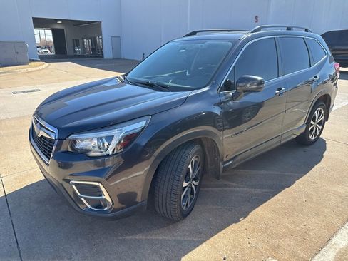 Used 2019 Subaru Forester Limited image 3