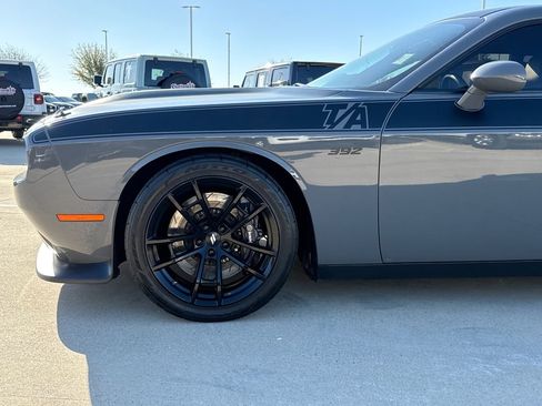 Used 2017 Dodge Challenger T/A image 5