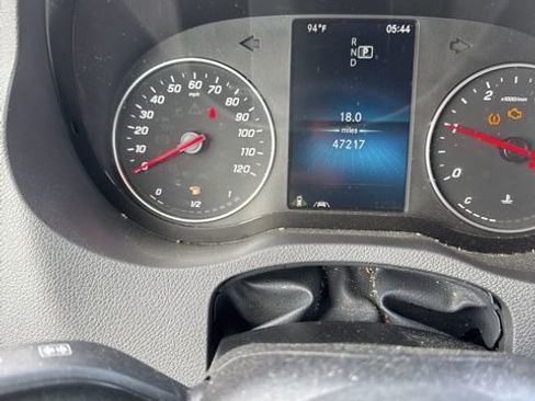 Used 2024 Mercedes-Benz Sprinter 2500 image 6