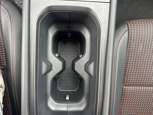Used 2026 Nissan Kicks SR w/ Cold Weather Package FWD image 21