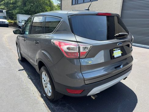 Used 2017 Ford Escape SE AWD/4WD image 10