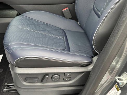 New 2026 INFINITI QX80 4WD w/ Sport Exterior Package image 16