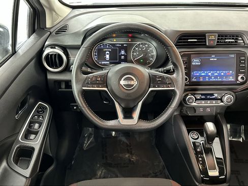 Used 2025 Nissan Versa SR image 26