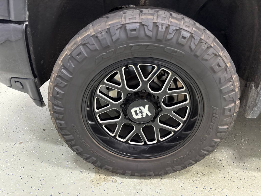 Used 2020 Chevrolet Silverado 3500 High Country AWD/4WD image 12