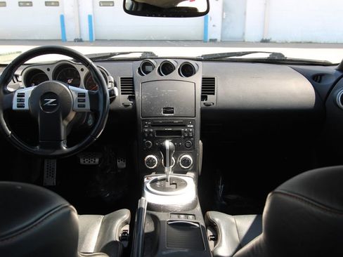 Used 2006 Nissan 350Z Touring image 30