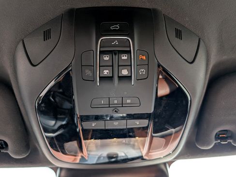 Used 2019 Maserati Levante image 34