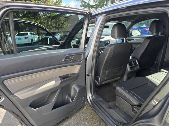 Used 2023 Volkswagen Atlas Cross Sport SE AWD/4WD image 9