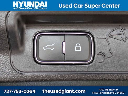 Used 2023 Ford Explorer XLT w/ Equipment Group 202A image 13