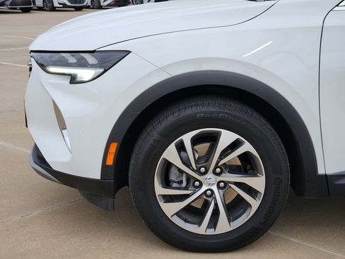 Used 2023 Buick Envision Essence image 10