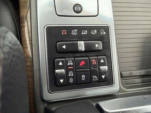 Used 2012 Land Rover Range Rover Sport HSE image 13