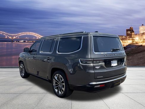 Used 2023 Jeep Grand Wagoneer Series III image 3