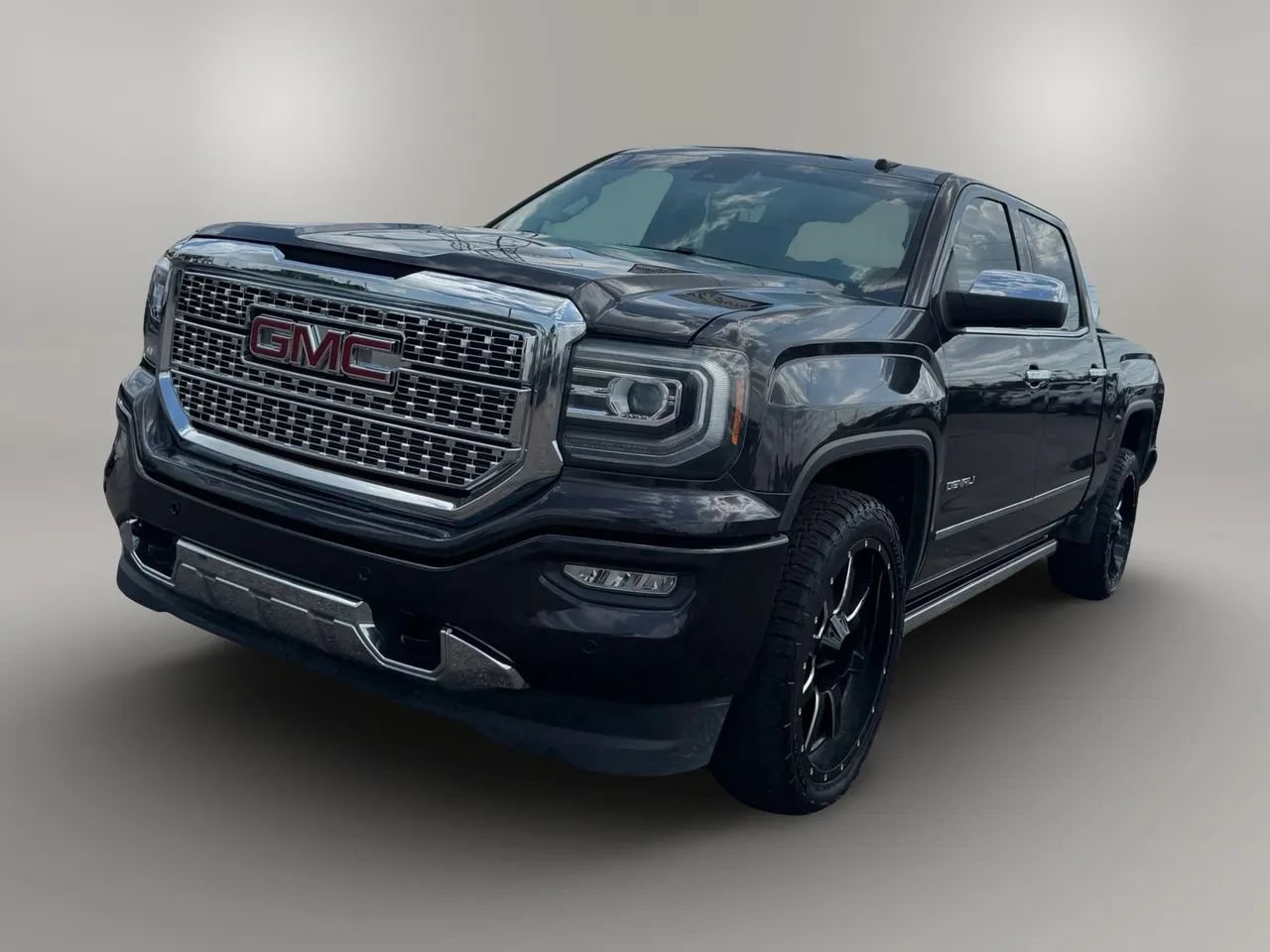 Used 2016 GMC Sierra 1500 Denali w/ Enhanced Driver Alert Package AWD/4WD image 4