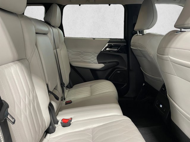 Used 2025 Mitsubishi Outlander SEL FWD image 22