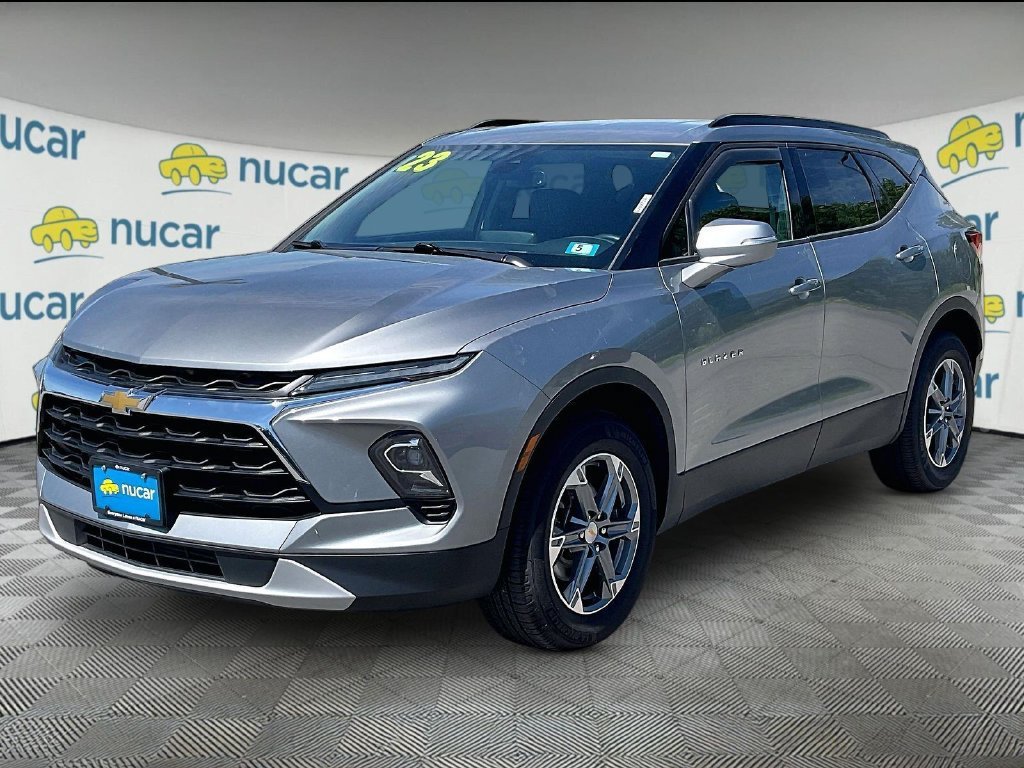 Used 2023 Chevrolet Blazer LT AWD/4WD image 3