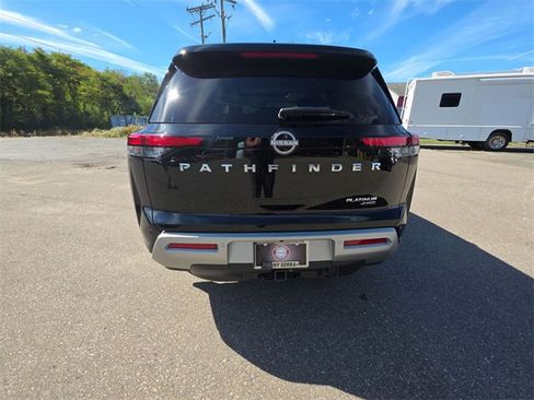 Used 2025 Nissan Pathfinder Platinum w/ Cargo Package image 25
