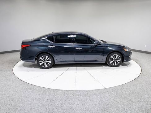Used 2019 Nissan Altima 2.5 SV image 28