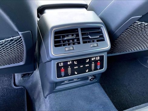 Used 2020 Audi S7 Prestige w/ Prestige Package image 18