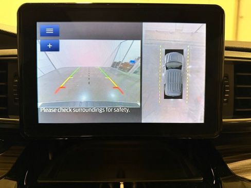 Used 2022 Ford Explorer Limited w/ Equipment Group 301A image 22