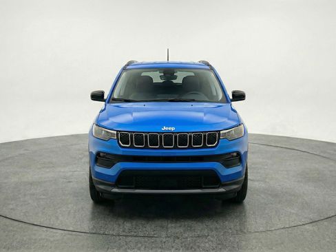 Used 2025 Jeep Compass Limited image 2