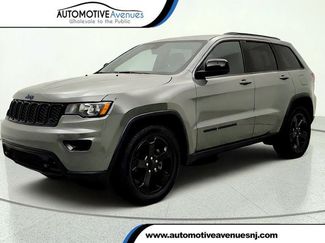 Used 2019 Jeep Grand Cherokee Laredo RWD video 1