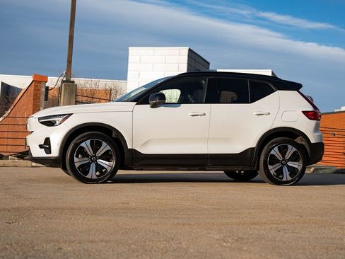 Certified 2023 Volvo XC40 Recharge Plus w/ Protection Package Premier image 3