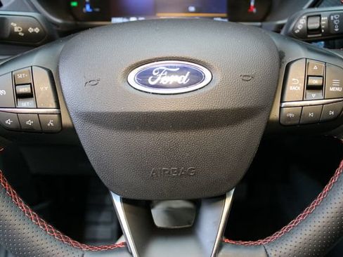 Used 2025 Ford Escape ST-Line AWD/4WD image 21
