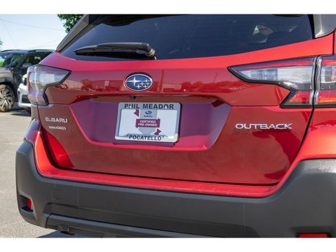 Used 2025 Subaru Outback Premium AWD/4WD image 28
