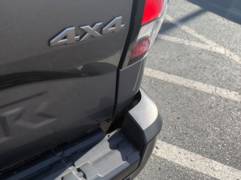 Used 2022 Nissan Frontier S w/ Technology Package image 5