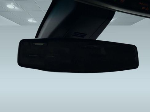 Used 2021 Chevrolet Tahoe LS RWD image 18