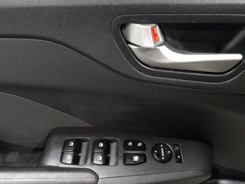 Used 2018 Hyundai Accent SE FWD image 8