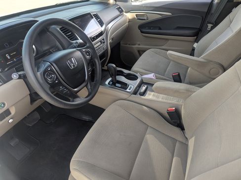 Used 2017 Honda Pilot EX image 23