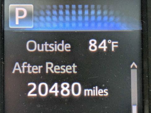 Used 2019 Toyota Highlander XLE AWD/4WD image 9