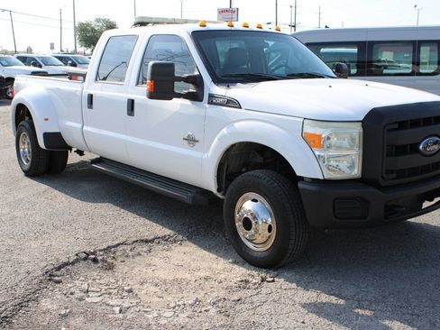 Used 2016 Ford F350 XL w/ Power Equipment Group AWD/4WD image 4
