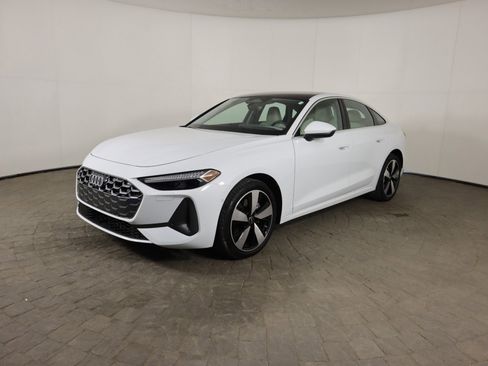 Used 2025 Audi A5 2.0T Prestige w/ 19" Wheel Package image 4