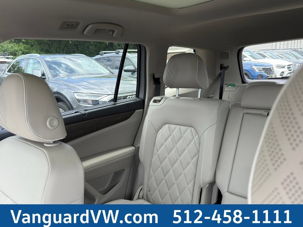 New 2025 Volkswagen Atlas SEL Premium R-Line AWD/4WD image 11