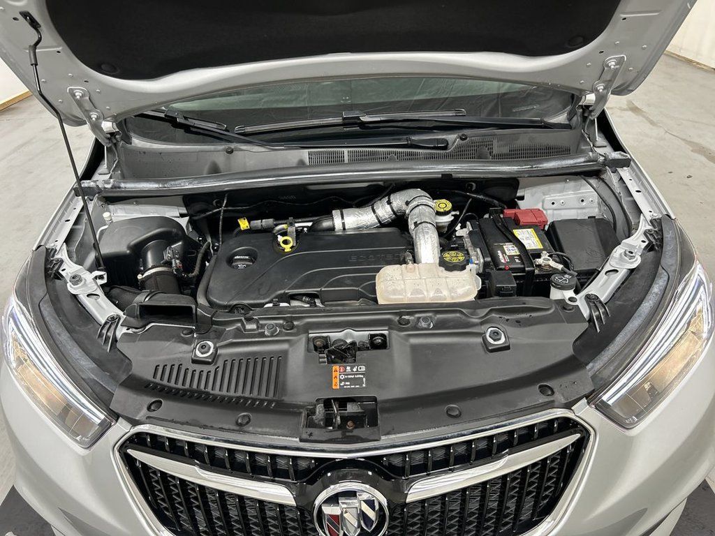 Used 2022 Buick Encore Preferred w/ Safety Package AWD/4WD image 23