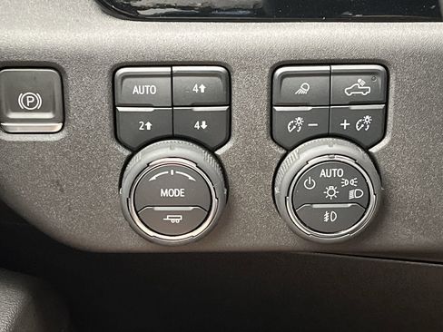 Certified 2024 Chevrolet Silverado 1500 RST w/ Convenience Package II image 17