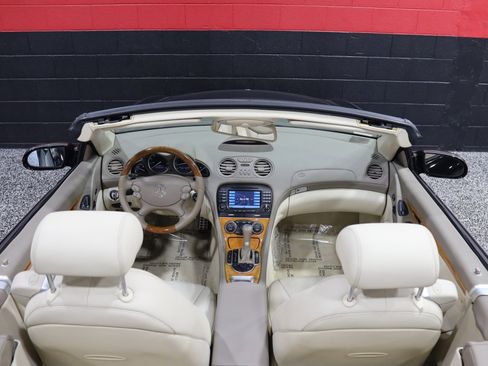 Used 2007 Mercedes-Benz SL 550 image 43