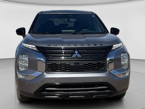 Used 2023 Mitsubishi Outlander SE Black Edition image 7