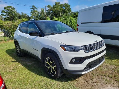 Used 2024 Jeep Compass Limited AWD/4WD image 1
