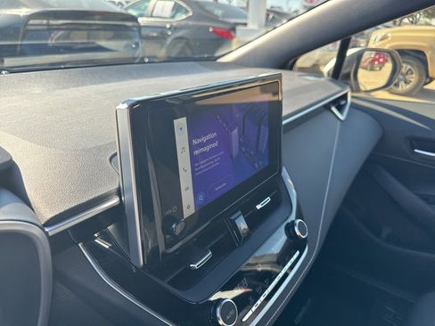 Used 2024 Toyota Corolla SE image 9