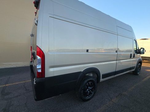 Used 2026 RAM ProMaster 3500 w/ Quick Order Package 22G SLT FWD image 4