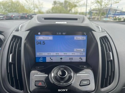 Used 2018 Ford Escape Titanium w/ Ford Safe & Smart Package AWD/4WD image 25