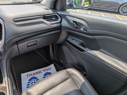 Used 2022 GMC Acadia AT4 w/ Preferred Package AWD/4WD image 20