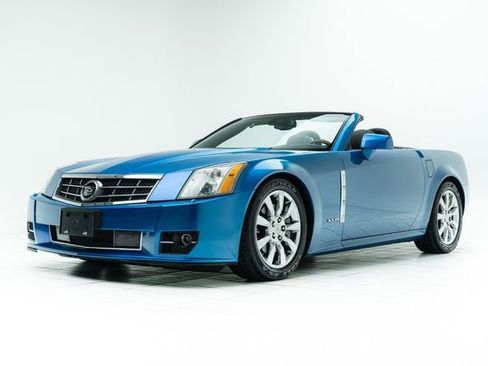 Used 2009 Cadillac XLR Platinum in Electra Blue 1 of image 8